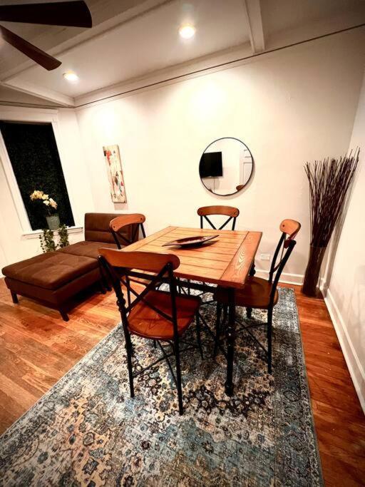 Appartamento Modern Vintage 2Br Walkable To Dining & Lakefront Chicago Esterno foto